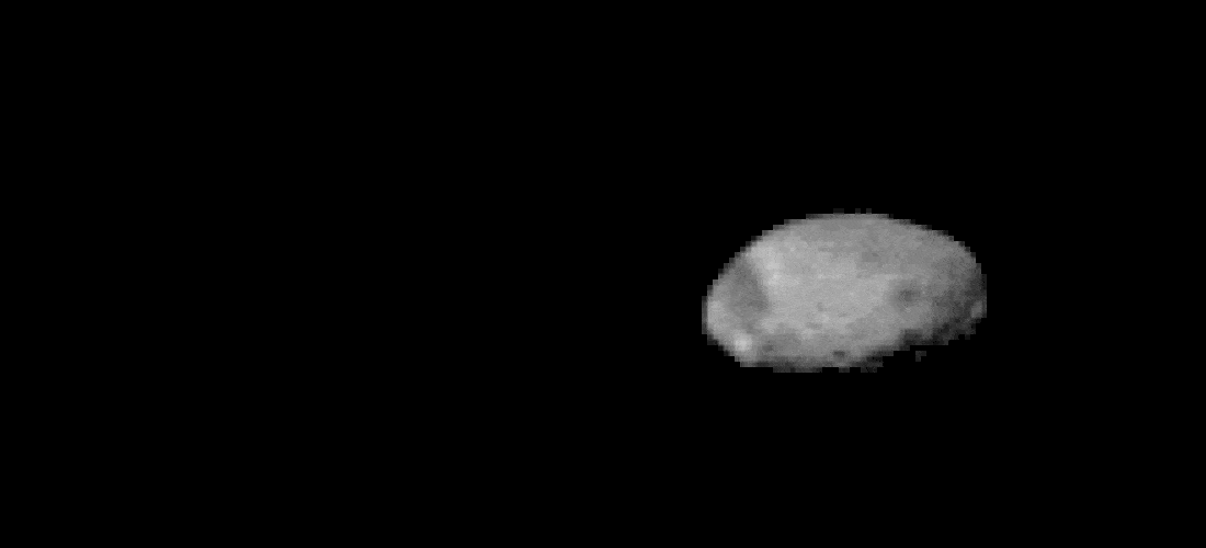 El orbitador Mars Odyssey de la NASA utilizó su cámara THEMIS para capturar esta serie de imágenes de Fobos, una de las dos pequeñas lunas de Marte.