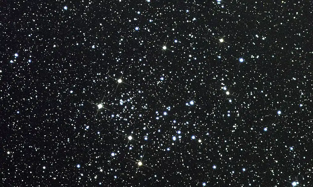 Imagen de NGC 1746, en Tauro.