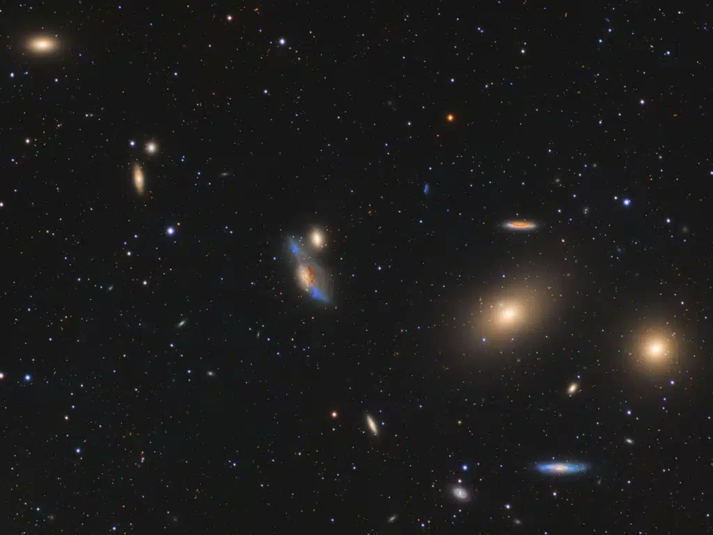 Cadena de Markarian: galaxias M84, M86.