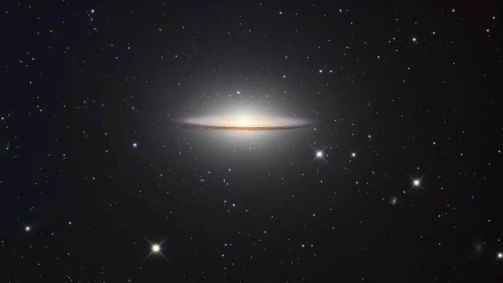 M104, galaxia.