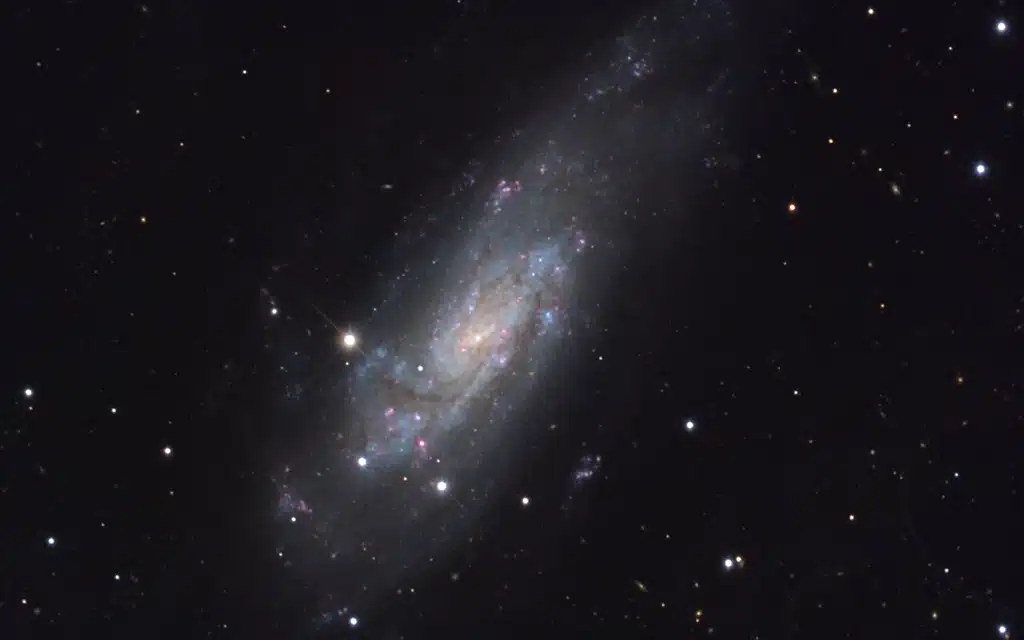 NGC 4559 (Caldwell 36), galaxia "Pez Koi".