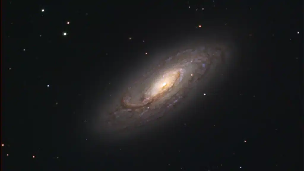 NGC 5005 (Caldwell 29), galaxia.