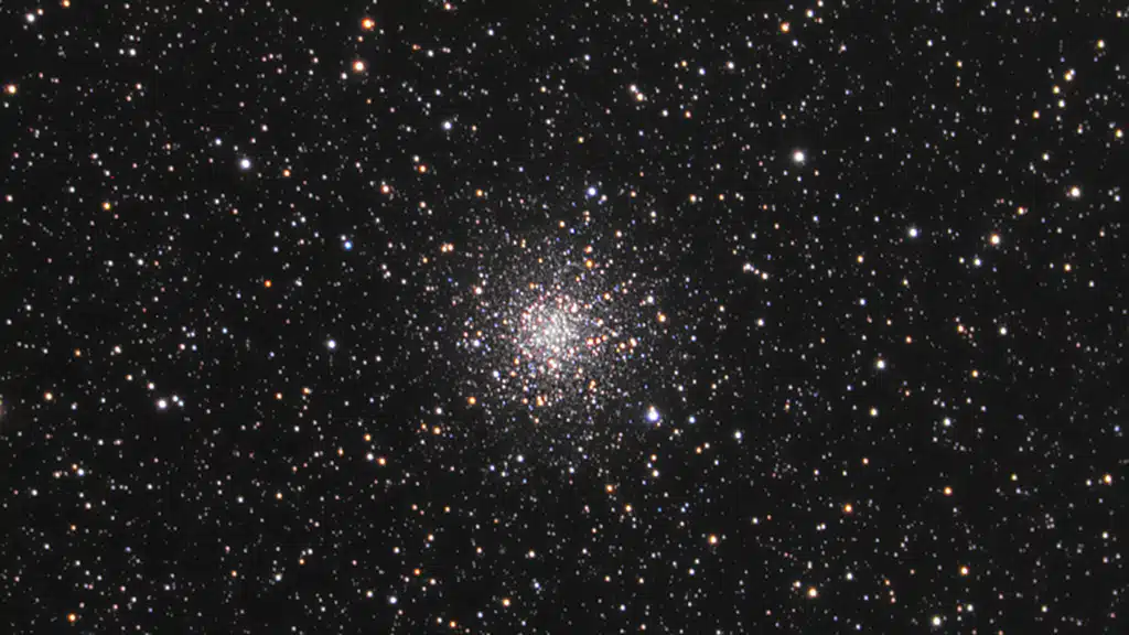 M56 (NGC 6779), cúmulo globular.
