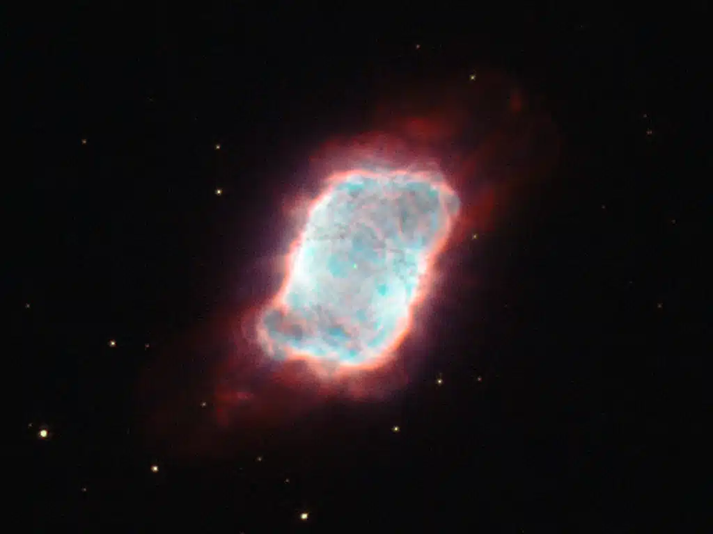 NGC 6741, nebulosa planetaria ""Traza Fantasma"".
