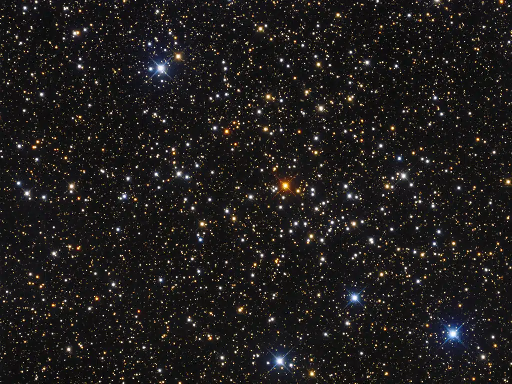 NGC 6940, cúmulo abierto "Mothra".