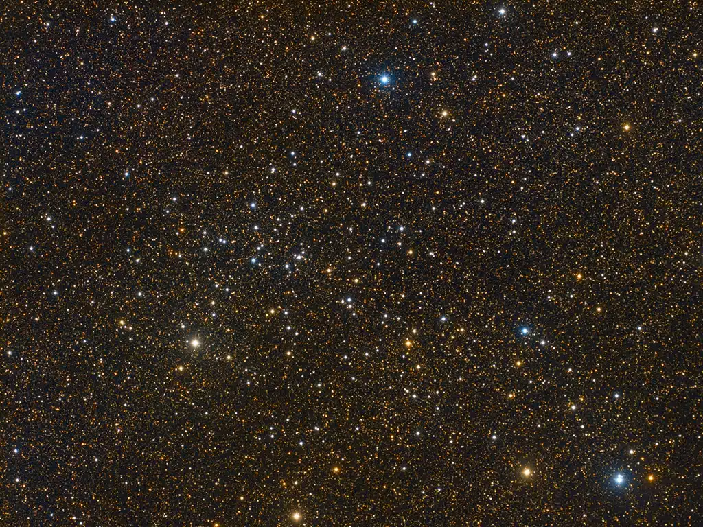 IC 4756, cúmulo abierto "de Graff".