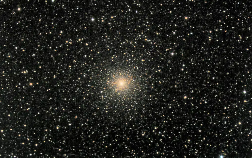 M54 (NGC 6715), cúmulo globular.