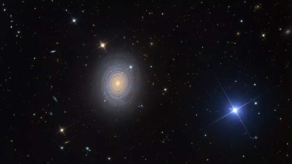 NGC 488, galaxia "Trompo".