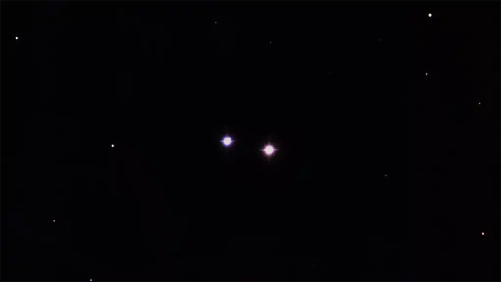 Messier 40 (Winnecke 4). Crédito: NoirLab.