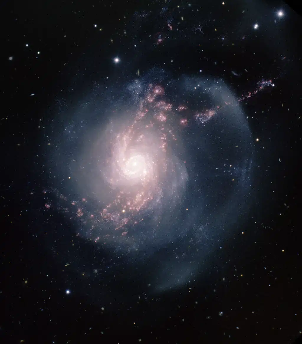 NGC3310, galaxia "Arco y Flecha". Crédito: AAO ITSO Office, Gemini Obs./AURA & T. A. Rector (U. Alaska Anchorage).