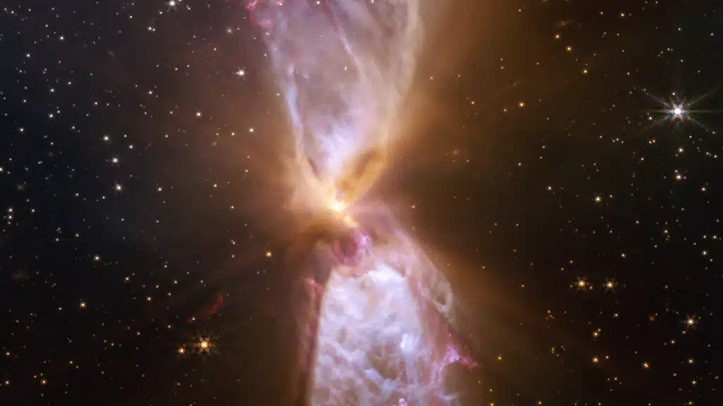 Webb revela nuevas estructuras en la nebulosa L483.