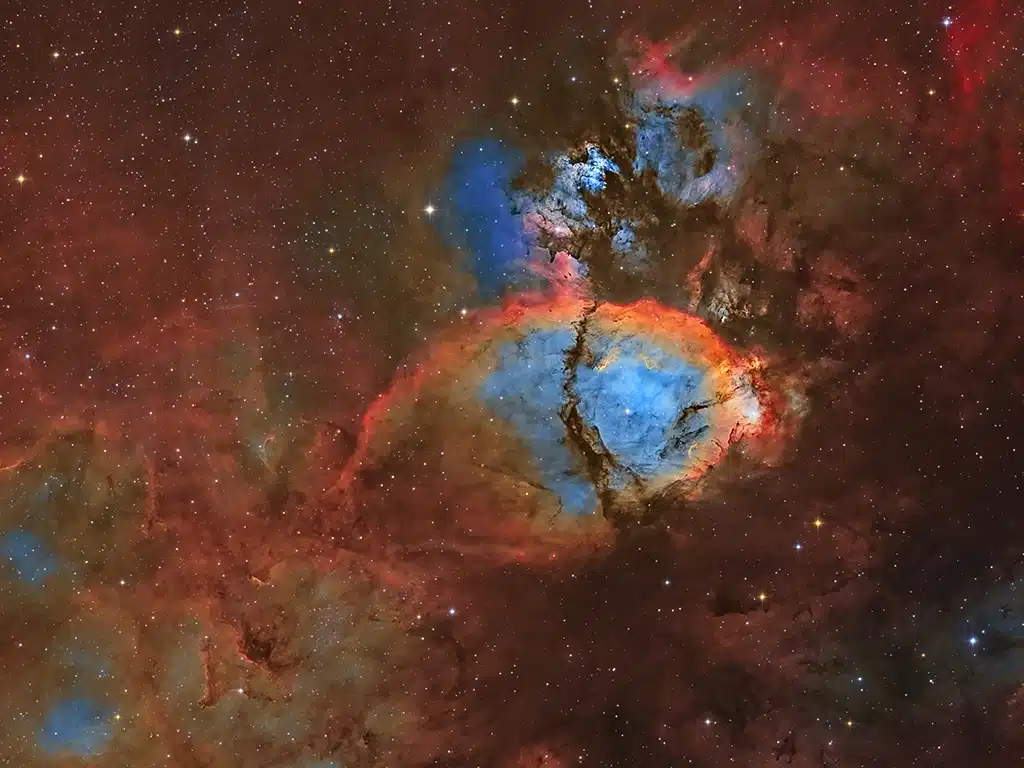 IC 1795, nebulosa "Cabeza de Pez". Crédito: Alan Pham.
