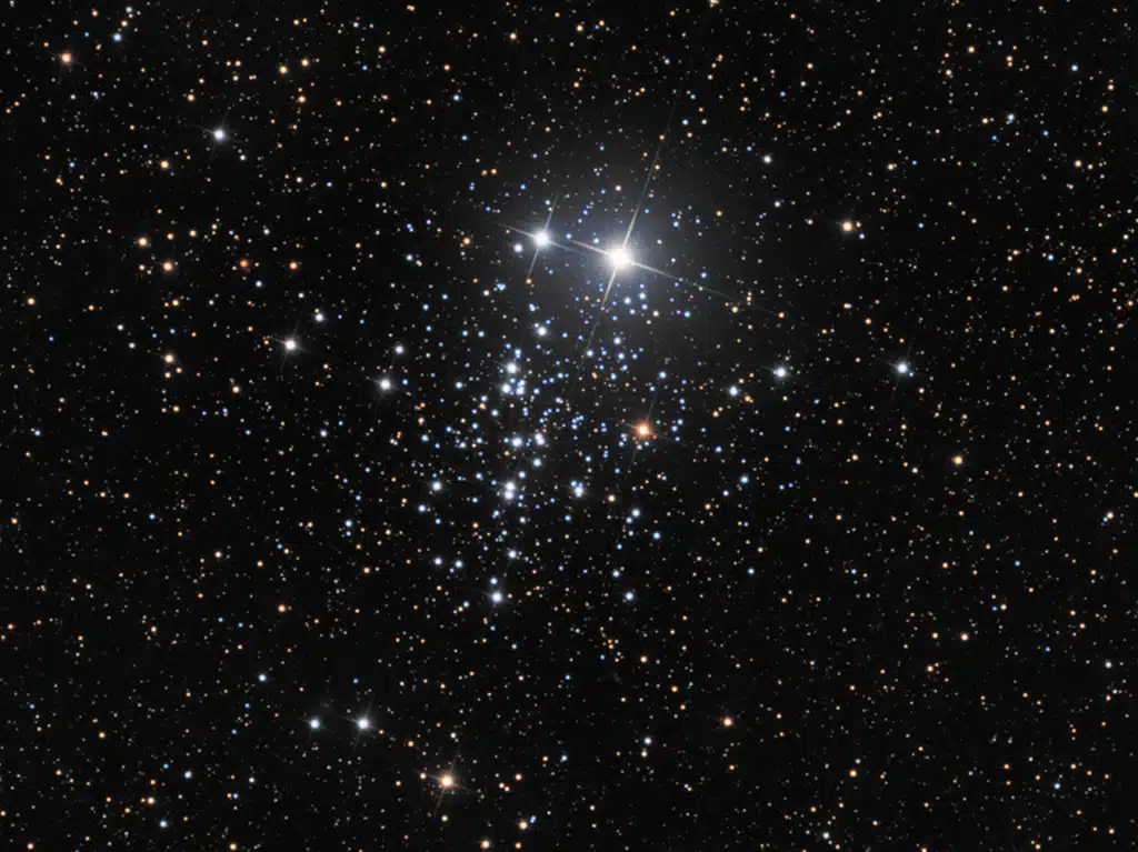 NGC 457 (Caldwell 13), cúmulo "E.T." o "Búho". Crédito: Focal Pointe Observatory.