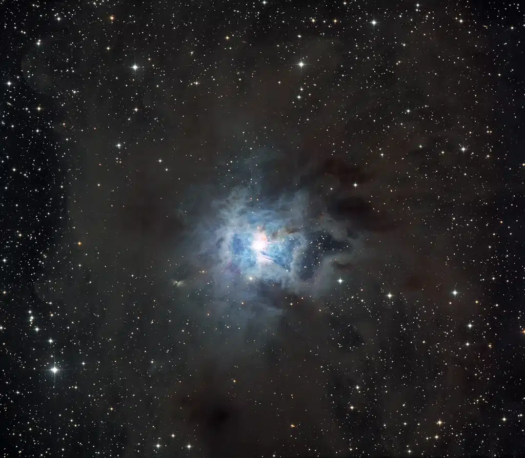 NGC 7023 (Caldwell 4), nebulosa "Iris". Crédito: Capella Observatory.