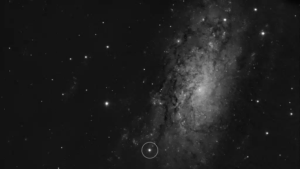 Imagen de la ubicación de la supernova SN 2024ggi en la galaxia NGC 3621 tomada el 11 de abril de 2024 con el instrumento FORS2 del VLT apenas 26 horas después de la detección inicial de la supernova SN 2024ggi.