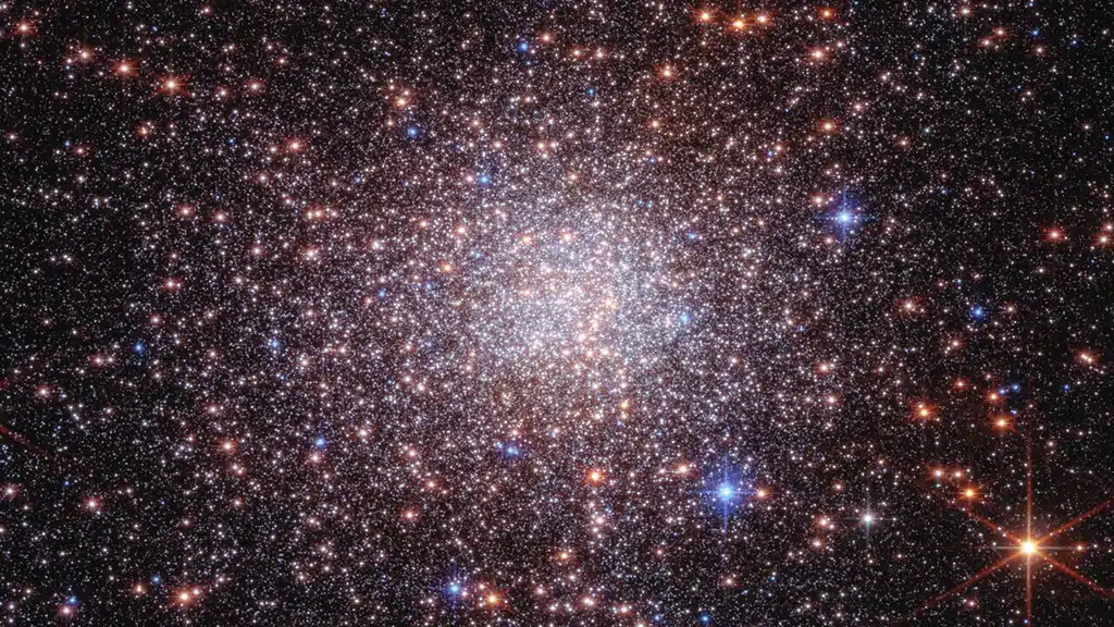 Hubble y Webb revelan la verdadera naturaleza de Terzan 5.